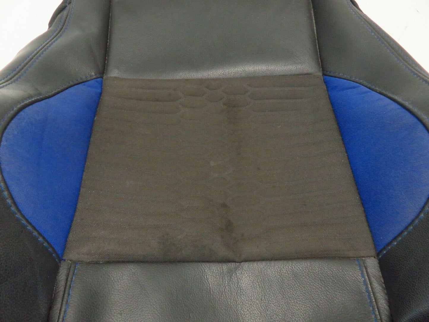 2015-2018 Ford Focus ST Passenger Front Seat Bottom Skin Cover RH Lower 15-18