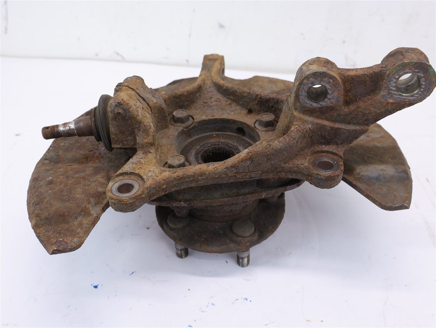 2005-2014 Subaru Legacy Passenger Front Spindle Knuckle Hub Assembly RH OEM