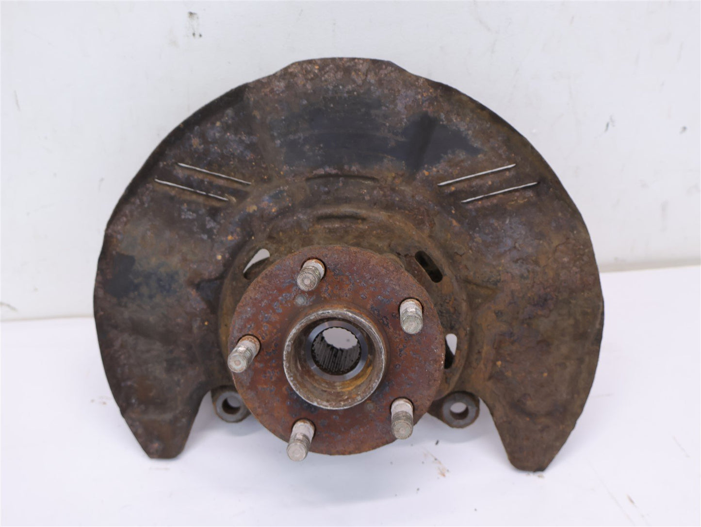 2005-2014 Subaru Legacy Passenger Front Spindle Knuckle Hub Assembly RH OEM