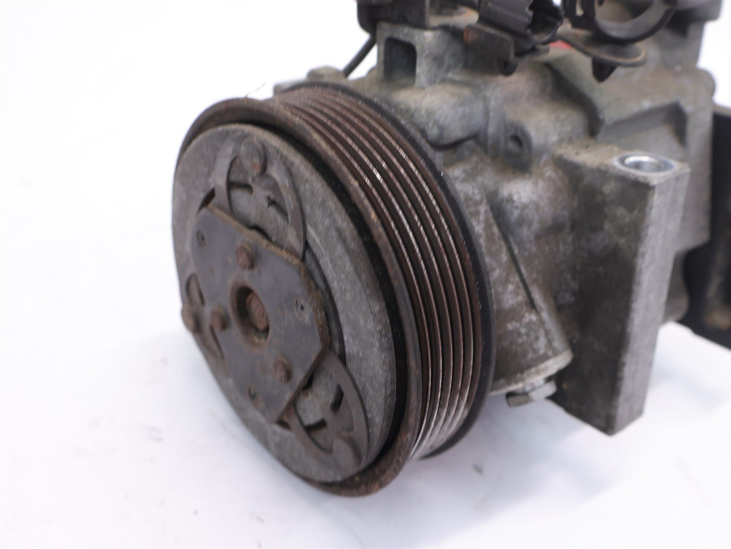 2011-2013 Subaru Forester AC Compressor Pump 2.5L Non-Turbo A/C 73111SC020 11-13