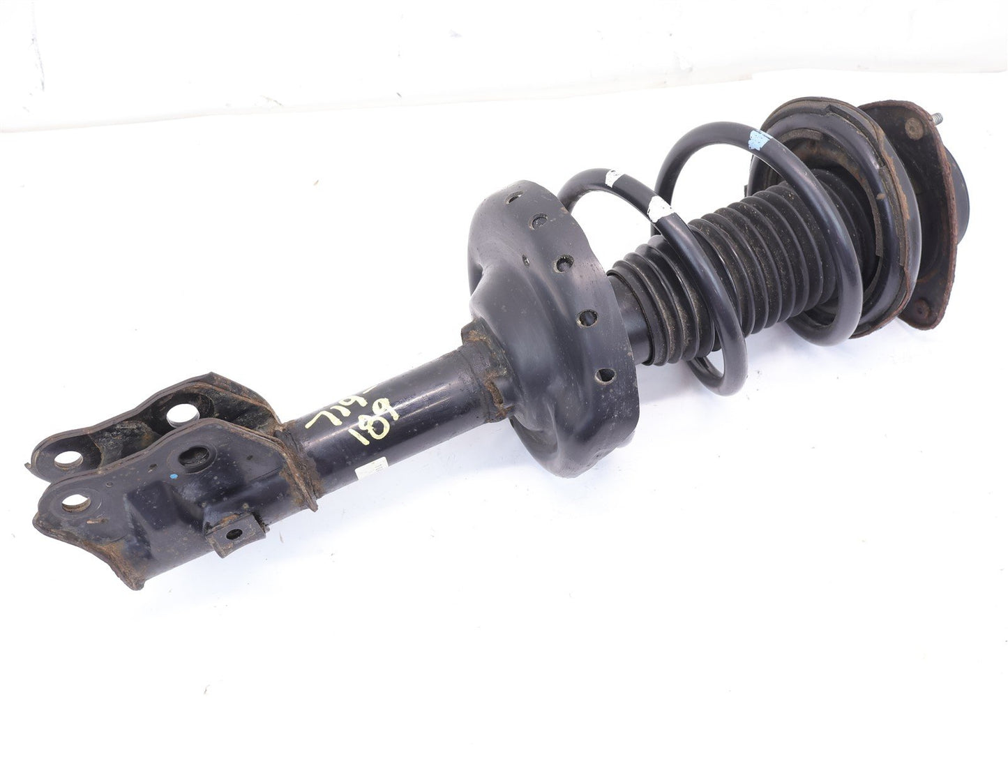 2009-2013 Subaru Forester Passenger Front Strut Shock Assembly 85K RH 09-13