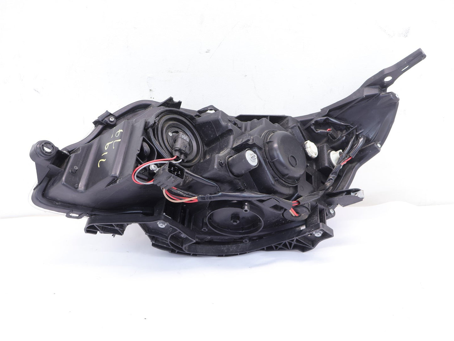 2009-2013 Subaru Forester Passenger Headlight Head Light Lamp RH 09 10 11 12 13