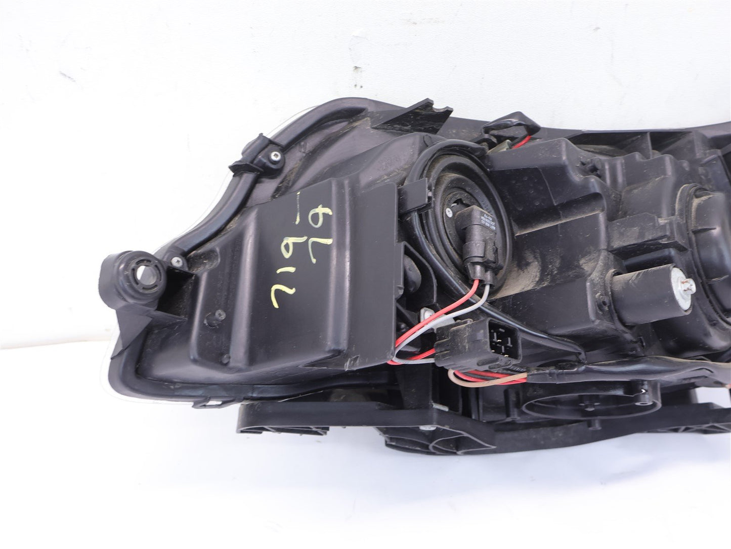 2009-2013 Subaru Forester Passenger Headlight Head Light Lamp RH 09 10 11 12 13
