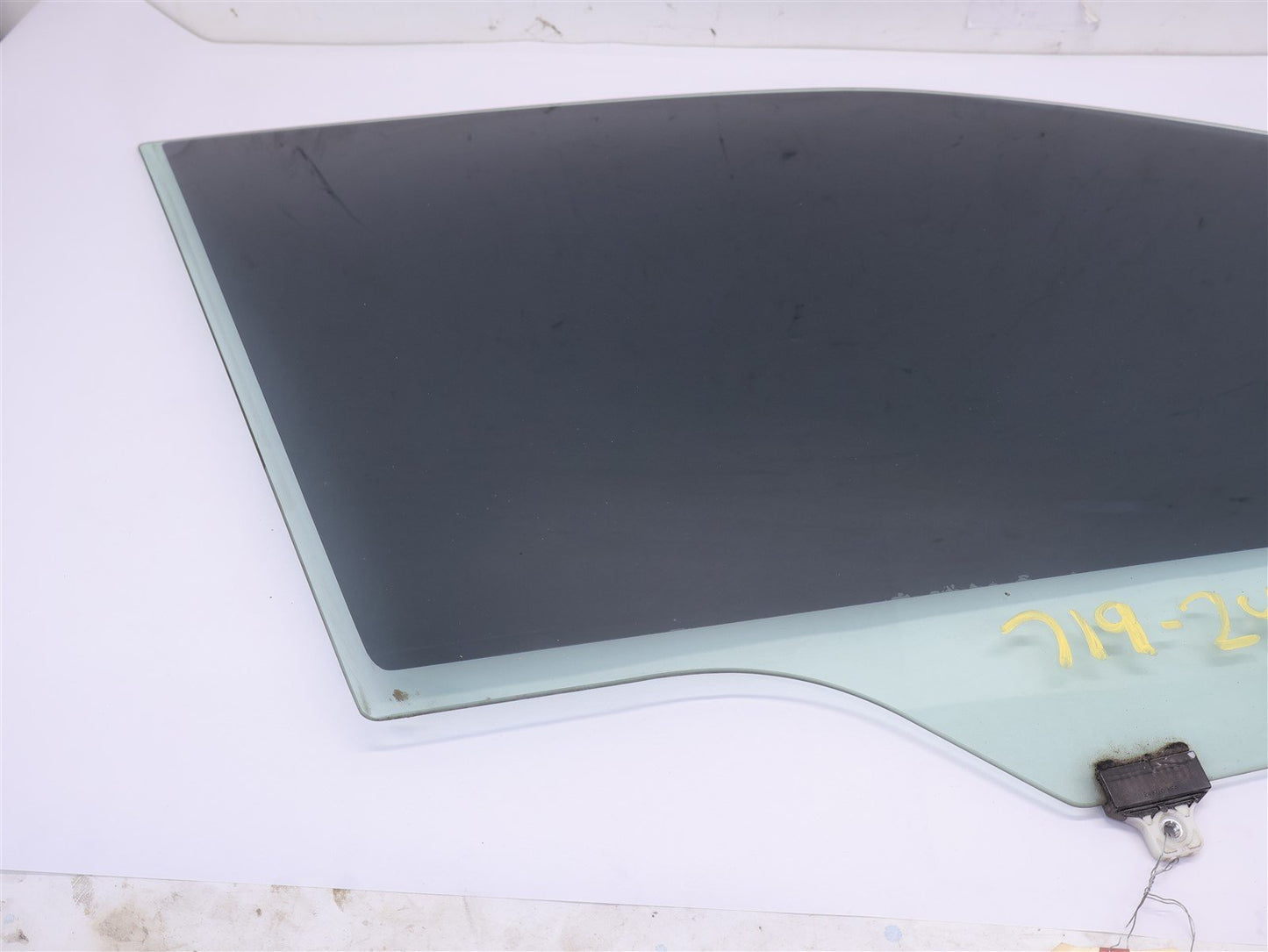 09-13 Subaru Forester Passenger Front Door Glass Window RH 2009-2013