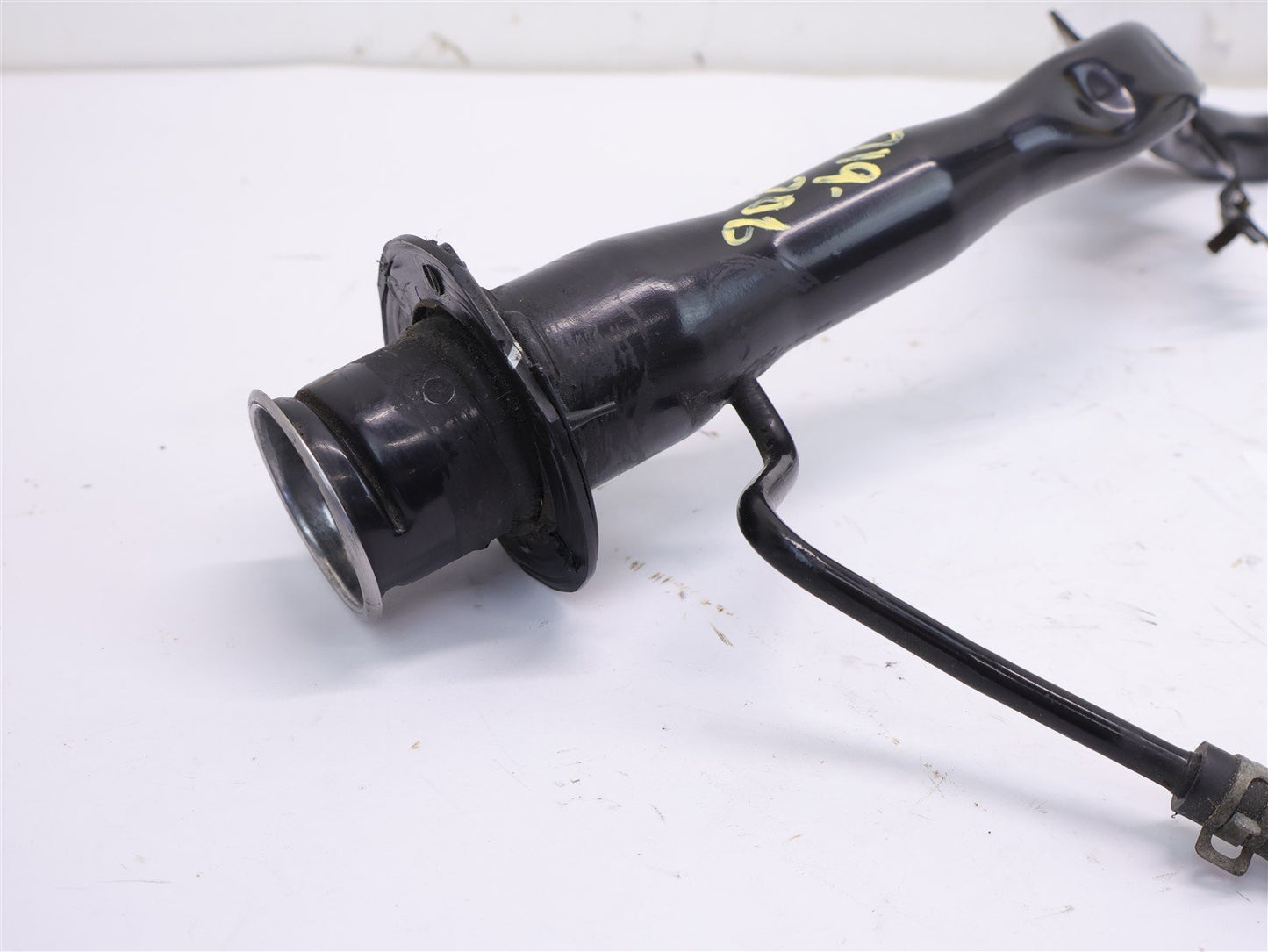 2011-2013 Subaru Forester Gas Fuel Tank Filler Neck Tube 11-13