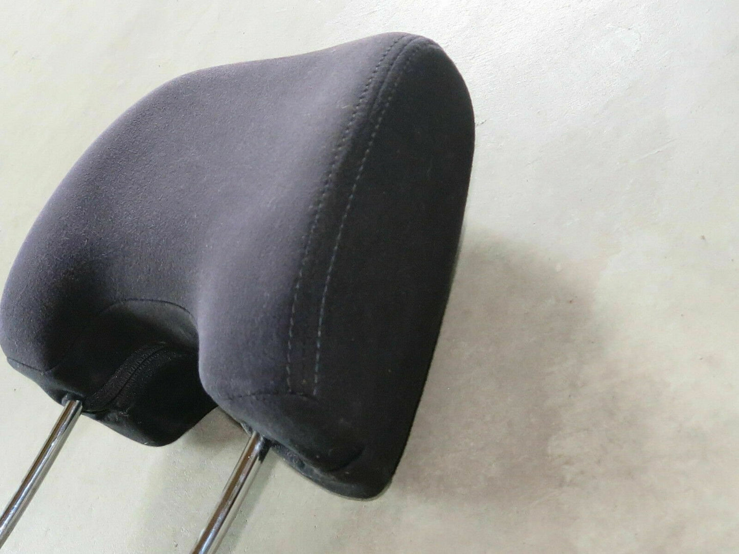 2002-2003 Subaru Impreza WRX Front Seat Headrest Driver or Passenger 02-03 OEM