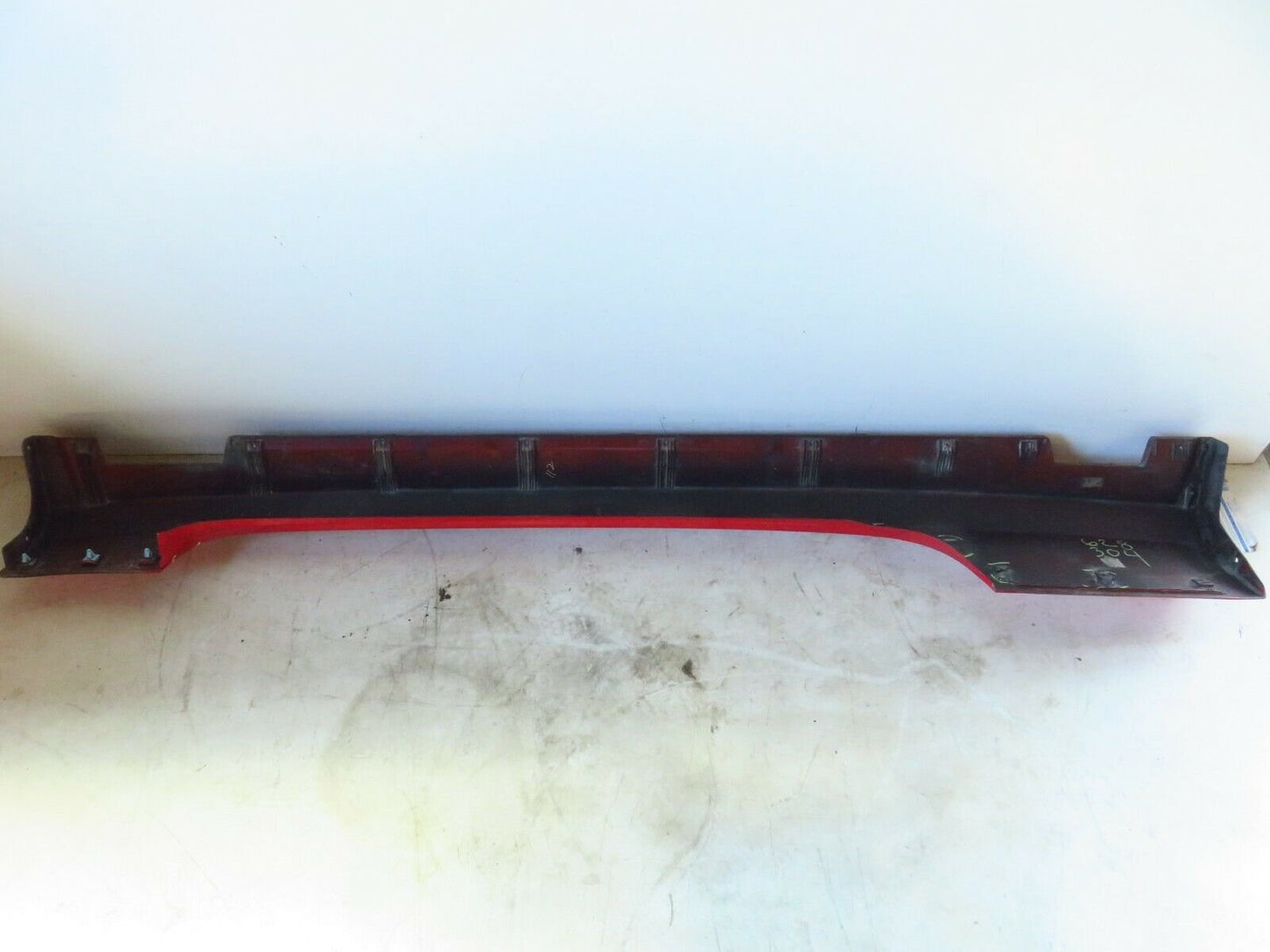 2009-2012 Hyundai Genesis Coupe Driver Bottom Rocker Side Skirt Panel TABS BROKE