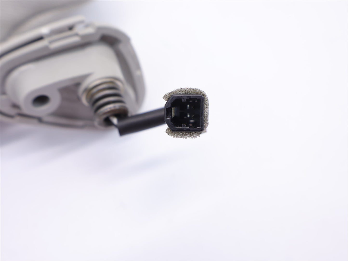 2012 Subaru Legacy & Outback Passenger Sun Visor Shade RH Right OEM 2010-2014