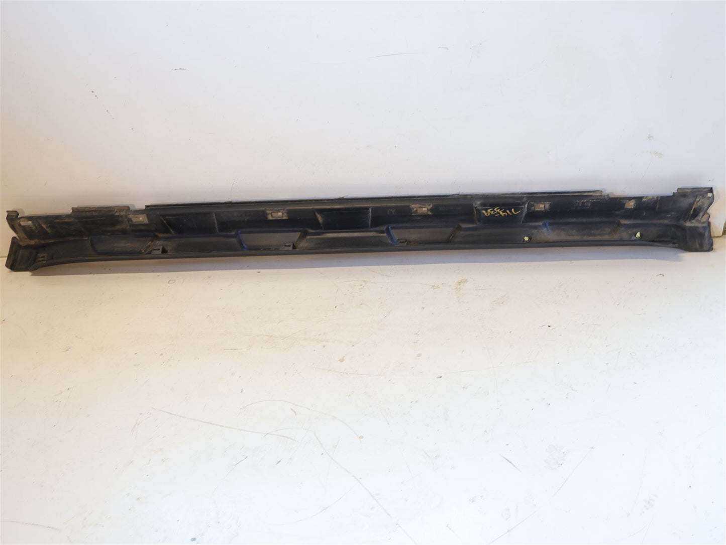 2010-2014 Subaru Outback Passenger Side Skirt Bottom Rocker Trim Panel RH 10-14