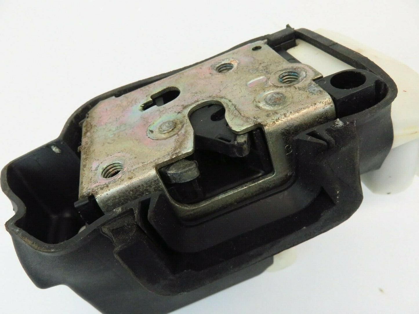 2006 Maserati Quattroporte Passenger Front Door Lock Actuator RH M139 03-12