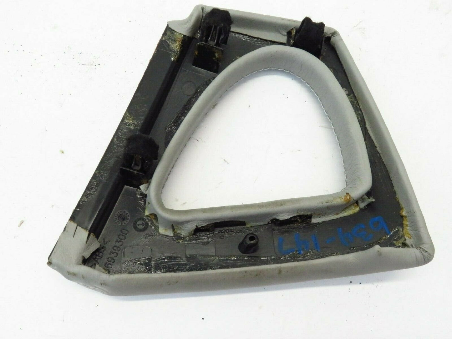 2006 Maserati Quattroporte Driver Rear Door Grab Handle M139 LH 2004-2008