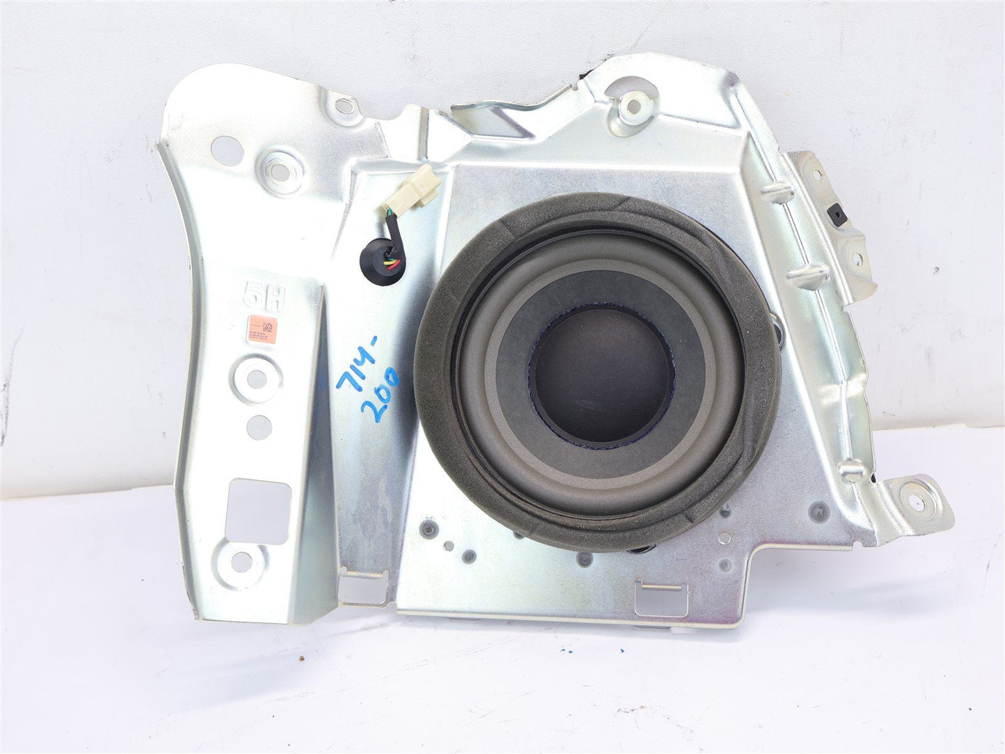 2010 2011 2012 2013 2014 Subaru Outback Speaker Subwoofer 86301AJ80A OEM