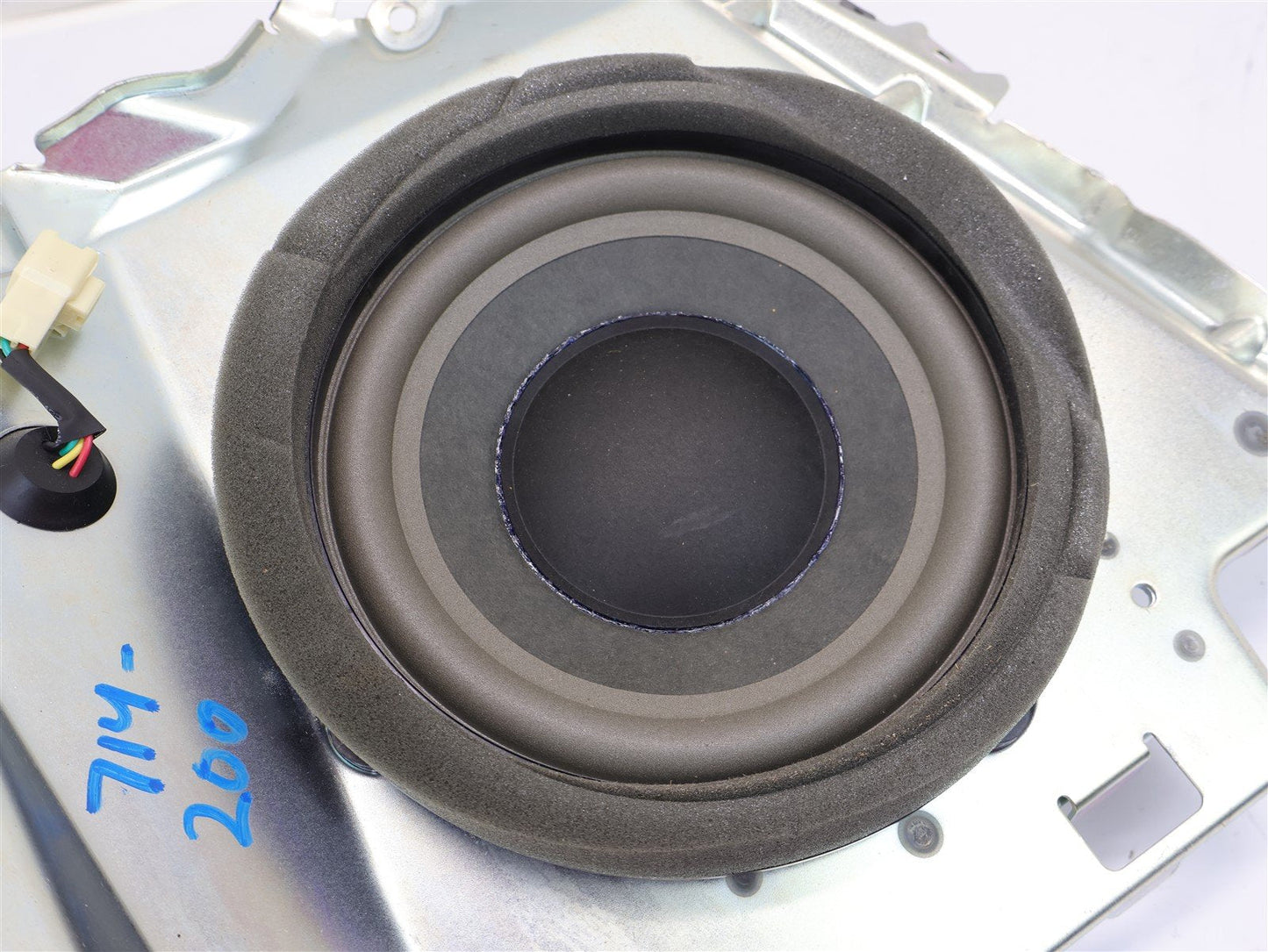 2010 2011 2012 2013 2014 Subaru Outback Speaker Subwoofer 86301AJ80A OEM