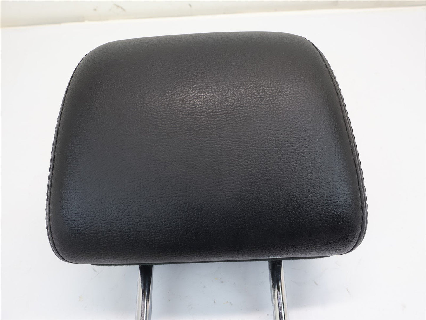 2013-2014 Subaru Outback Front Seat Headrest Driver or Passenger Black Leather