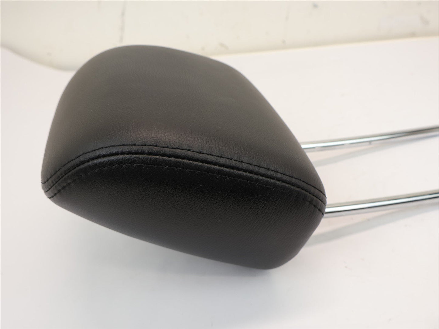 2013-2014 Subaru Outback Front Seat Headrest Driver or Passenger Black Leather