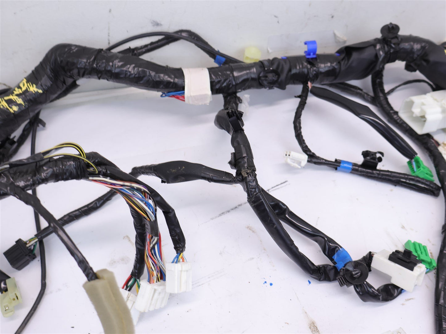 2013 Subaru Outback Dash Instrument Panel Wiring Harness Cluster 81303AJ12A OEM
