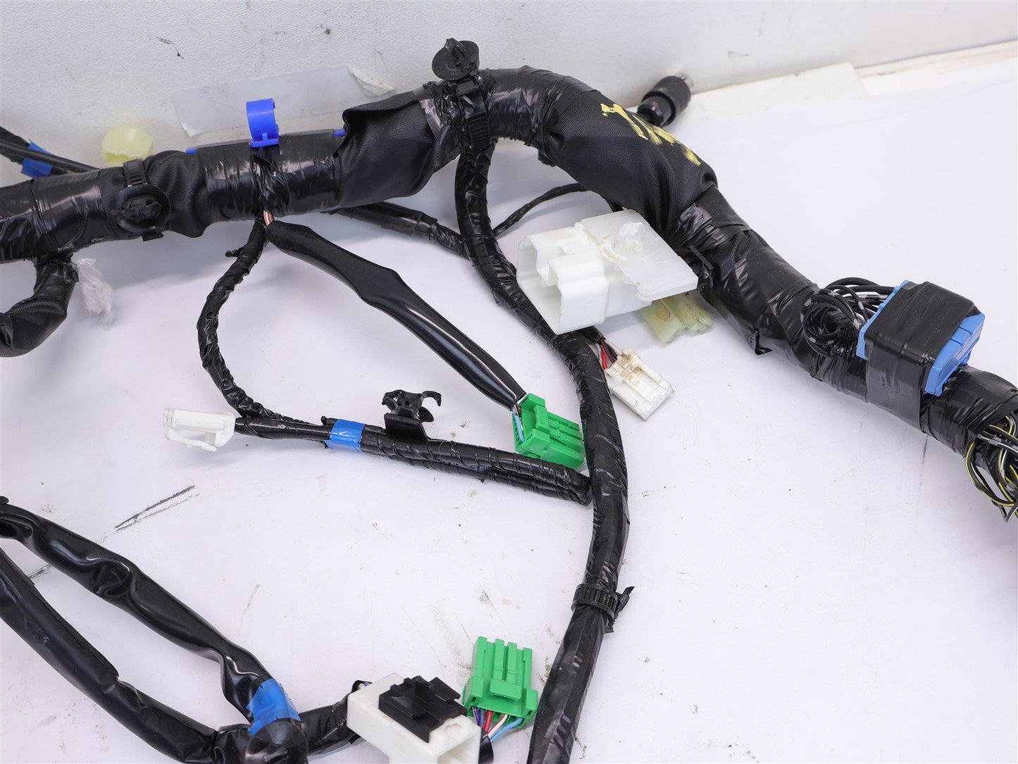 2013 Subaru Outback Dash Instrument Panel Wiring Harness Cluster 81303AJ12A OEM