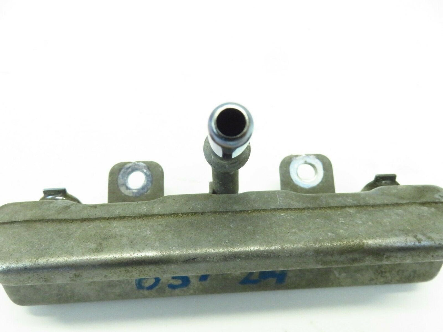 2013-2017 Subaru Crosstrek Fuel Injector Rail Pipe Mount RH or LH 13 14 15 16 17