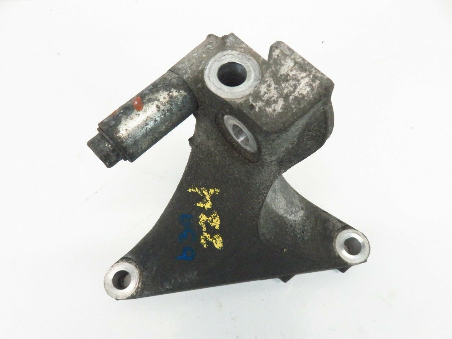 2011 Subaru Outback Passenger Transmission Bracket CVT RH Right 639224 2010-2014