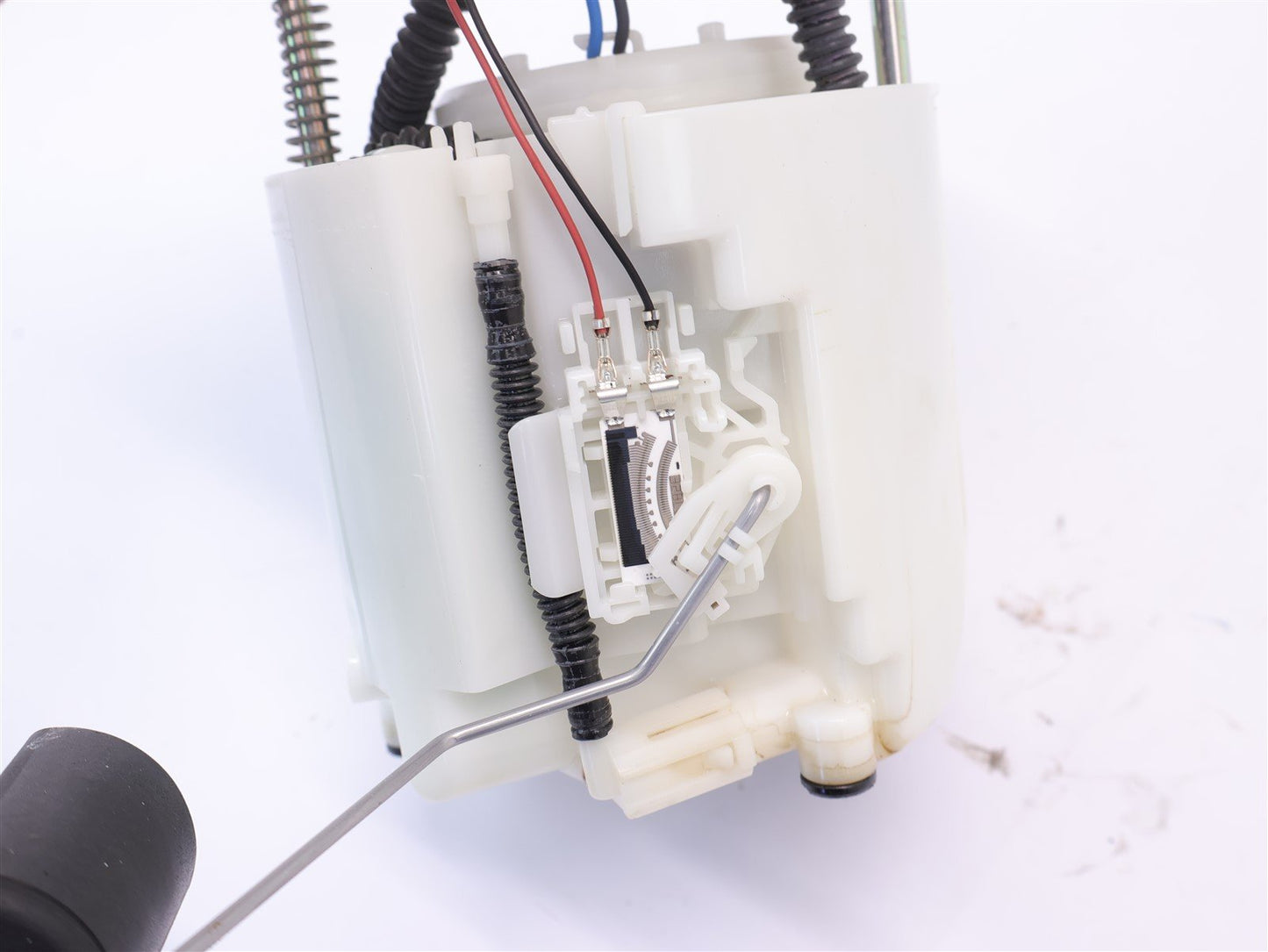 2015-2016 Subaru Forester Fuel Pump Assembly 42021VA010 OEM 2.5L 15-16