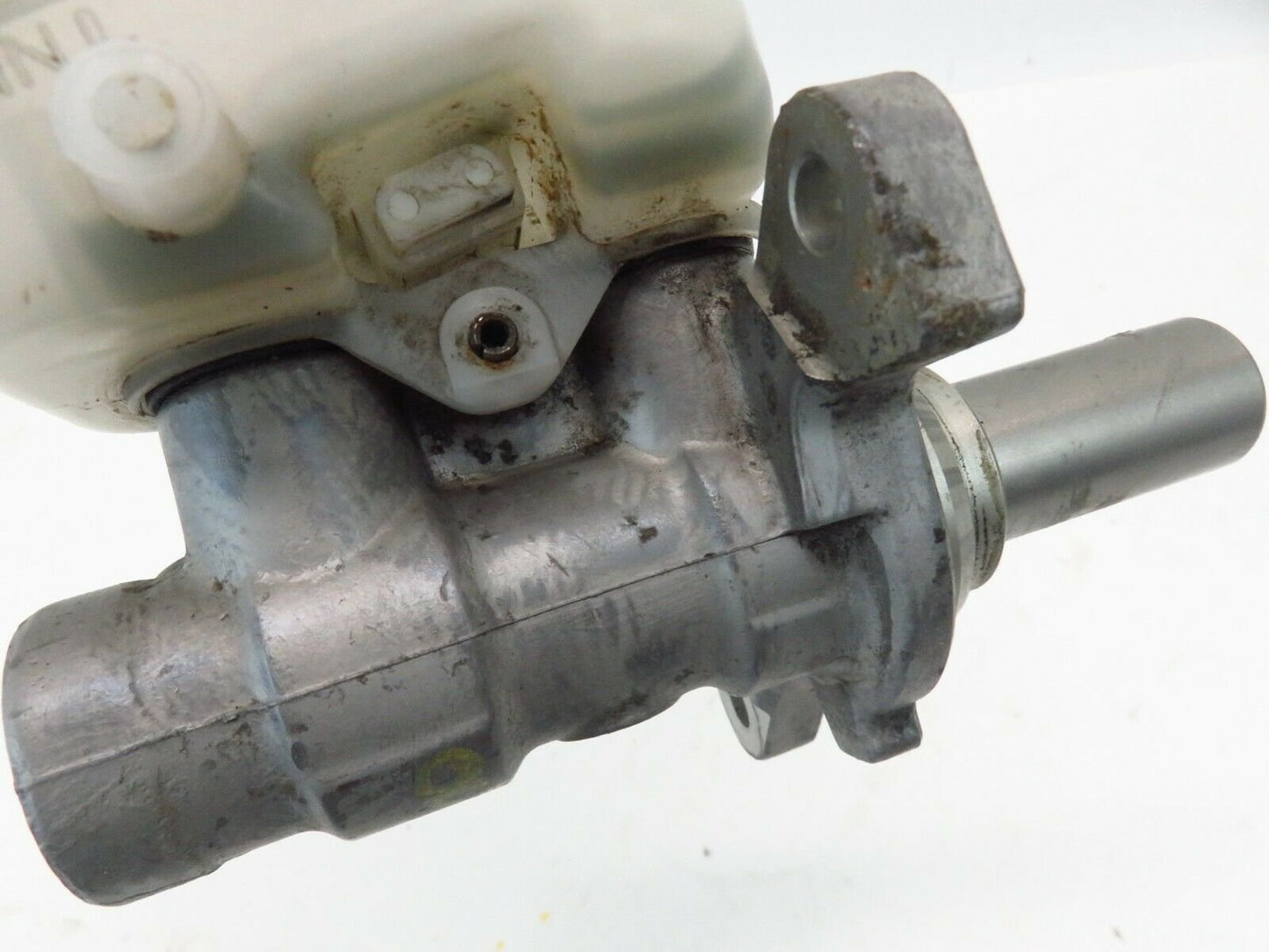 2016-2017 Subaru Forester Brake Master Cylinder Reservoir OEM 16-17