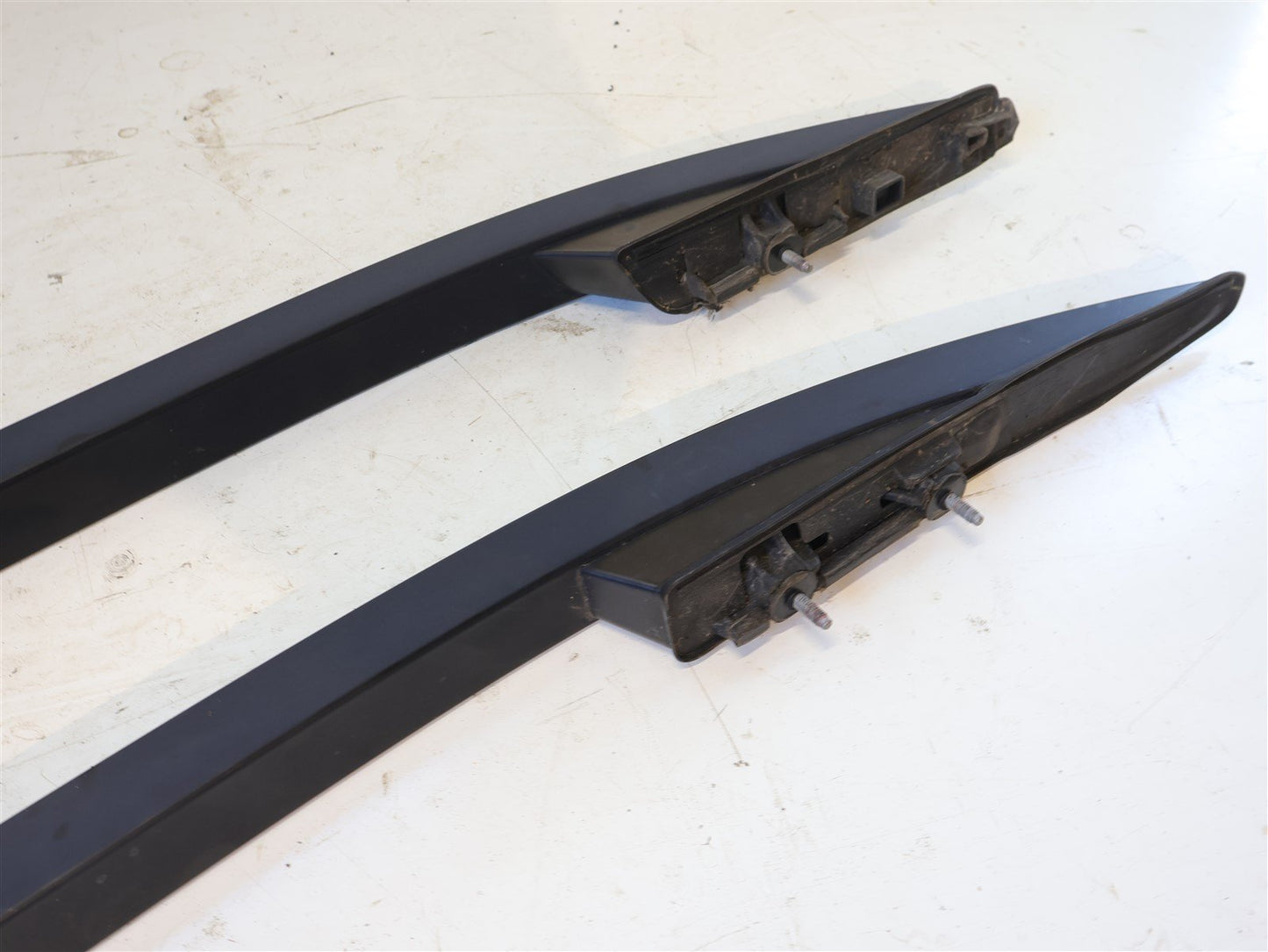 2014-2018 Subaru Forester Roof Rack Pair Rails Rail Luggage Cargo LH RH OEM