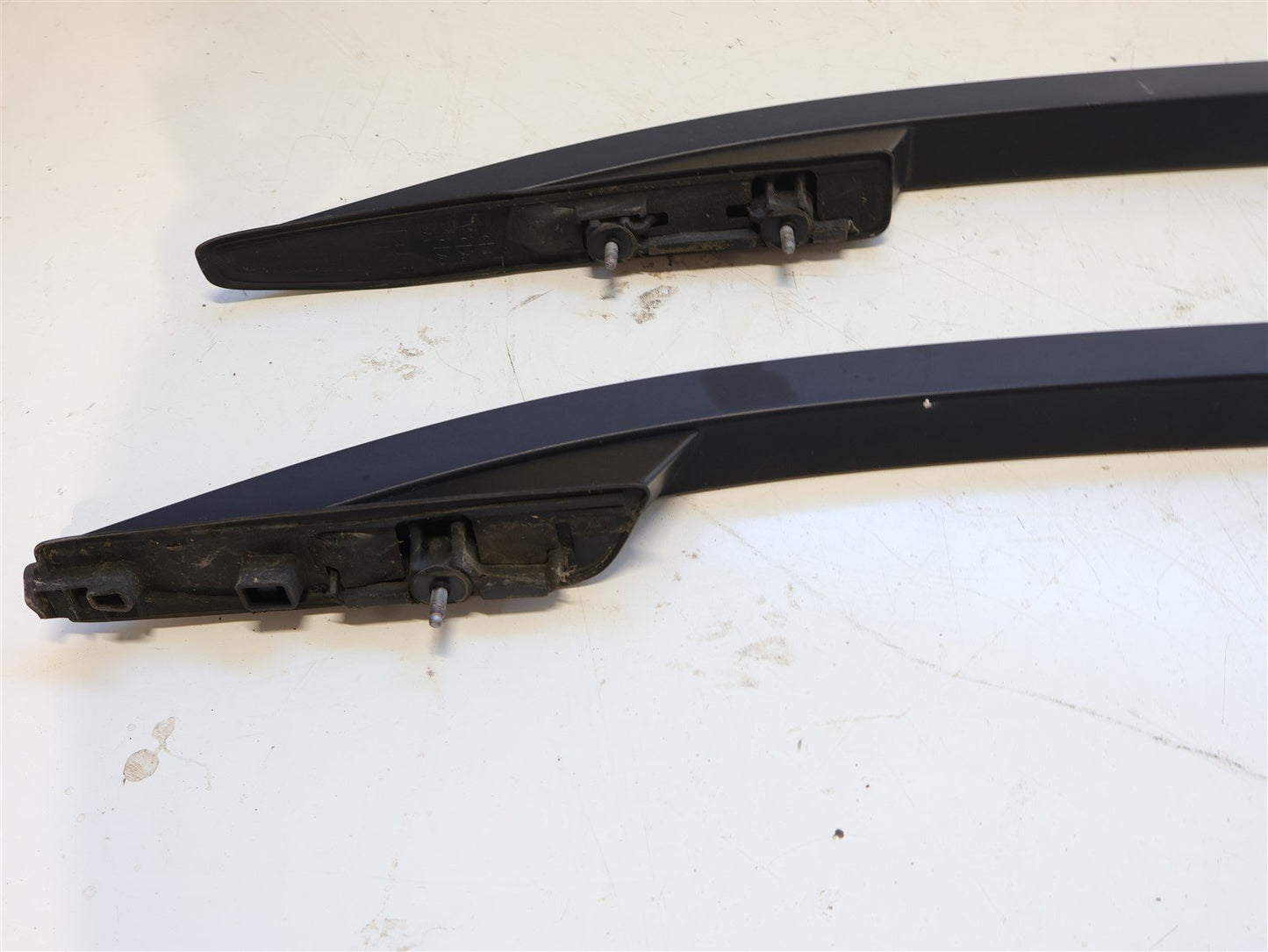 2014-2018 Subaru Forester Roof Rack Pair Rails Rail Luggage Cargo LH RH OEM