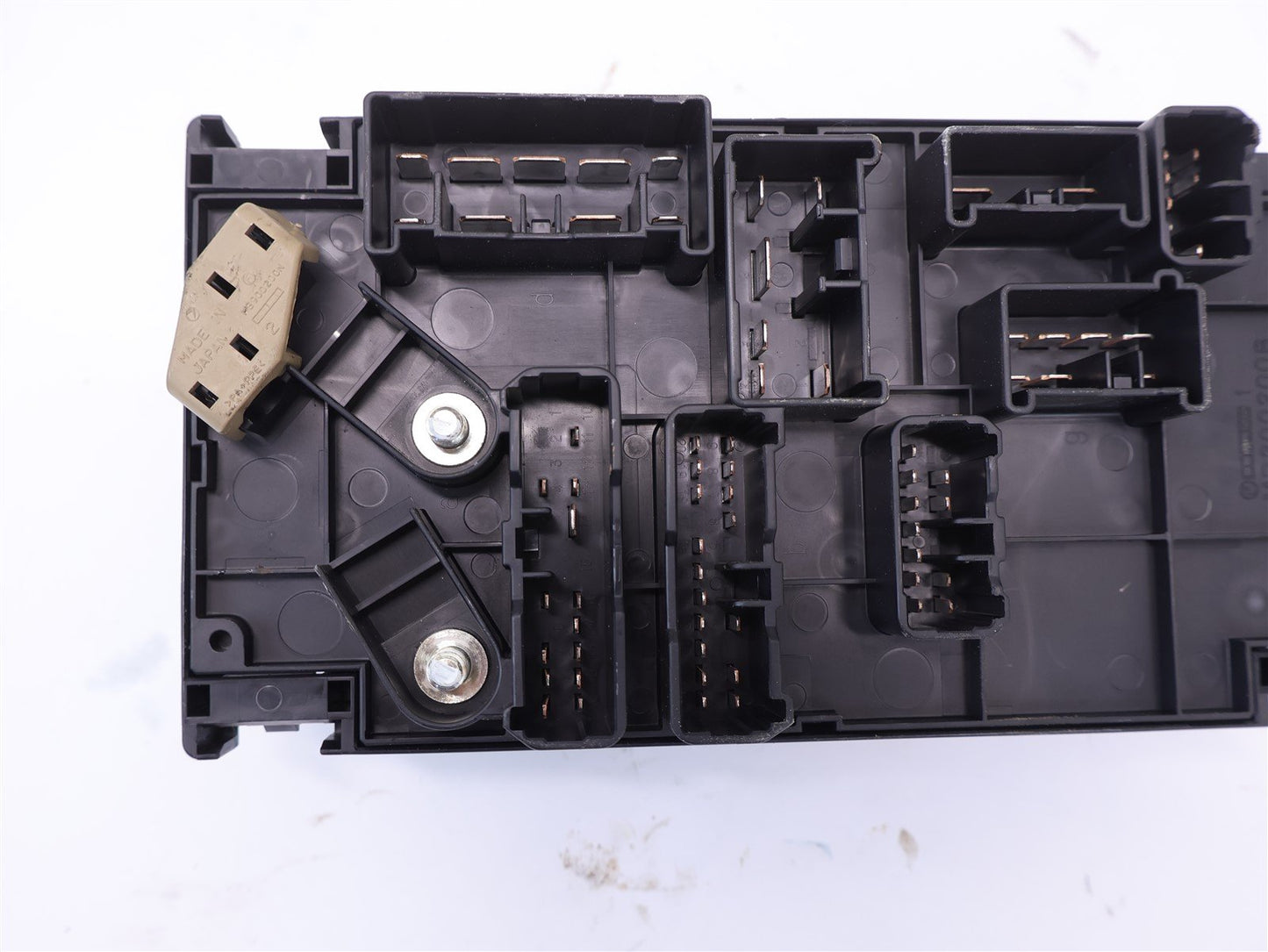 2014-2016 Subaru Forester Engine Bay Fuse Block 2.5L 82241SG010 Box 14 15 16