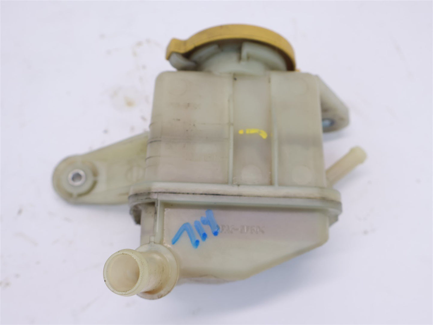 2010-2014 Subaru Legacy Outback Power Steering Reservoir Tank OEM