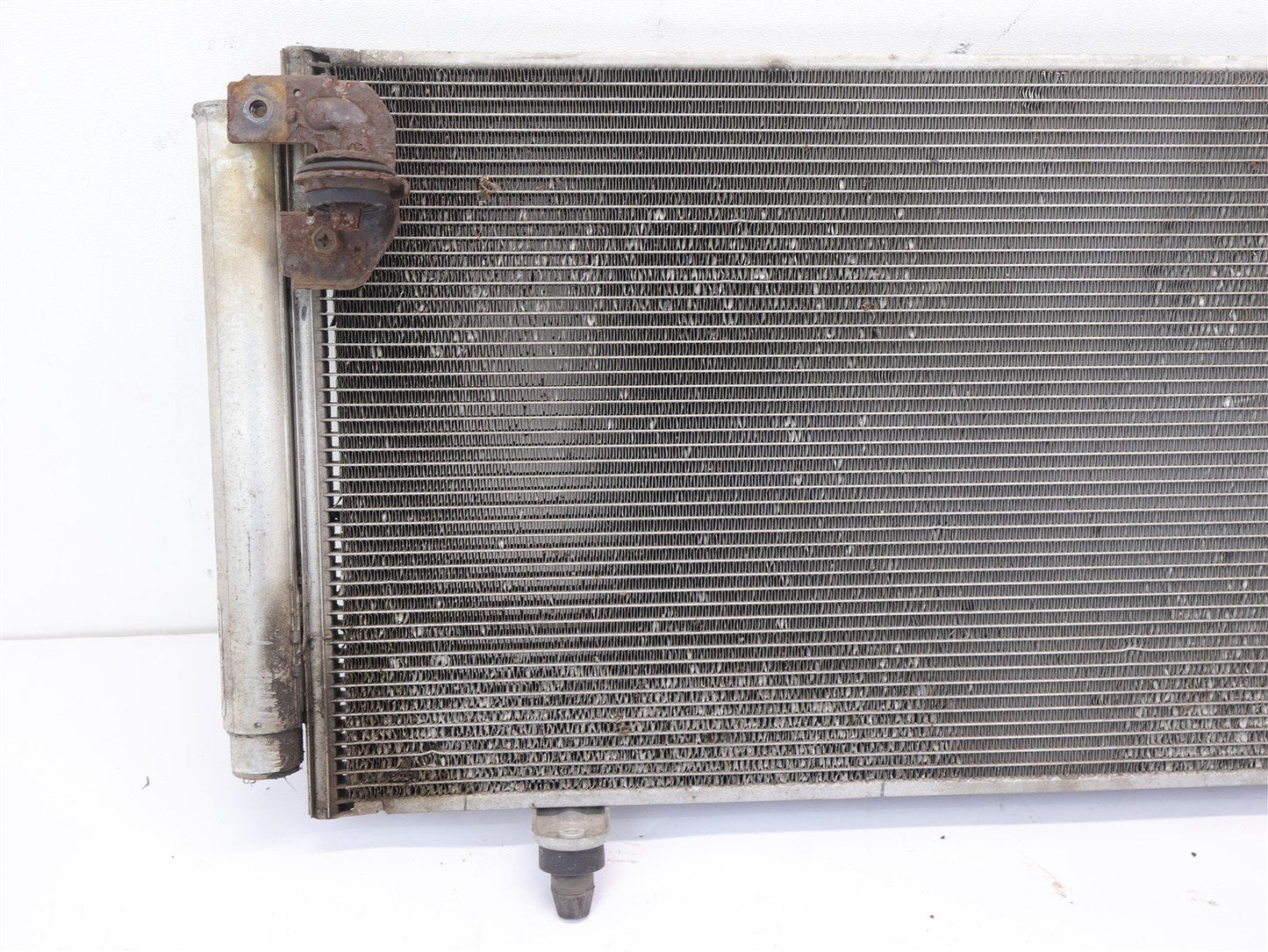 2005-2009 Subaru Legacy GT AC Condenser Air Condition OEM 05-09