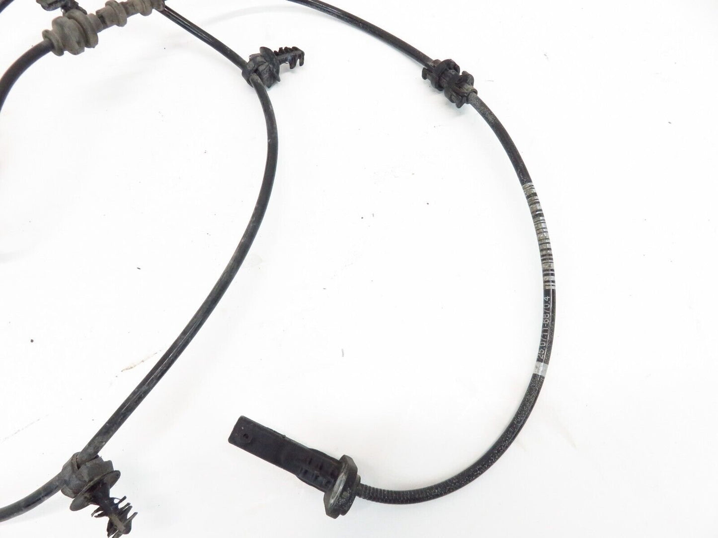 2018-2019 Buick Regal TourX Passenger Front ABS Sensor Wheel Speed Right RH OEM