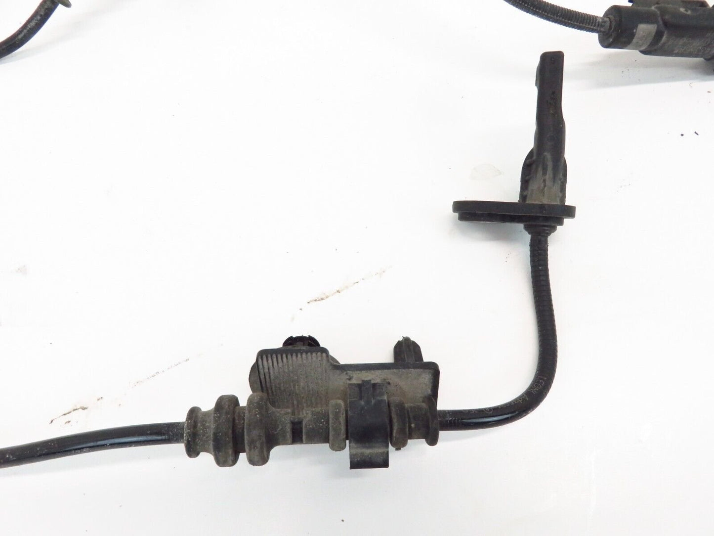 2018-2019 Buick Regal TourX Passenger Rear ABS Sensor 84336585 RH Right OEM