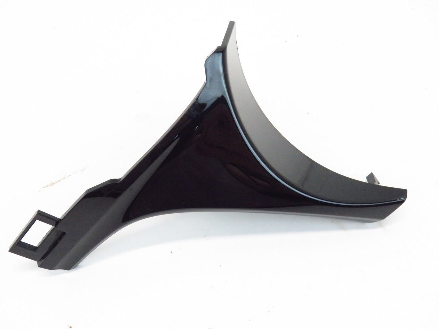 2018-2020 Buick Regal TourX Driver Side Trim Bezel Vent 39138921 Left OEM 18-20