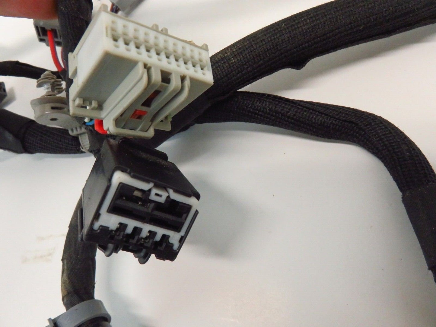 2018-2020 Buick Regal TourX Driver Front Seat Wiring Harness Wire 84372573 LH
