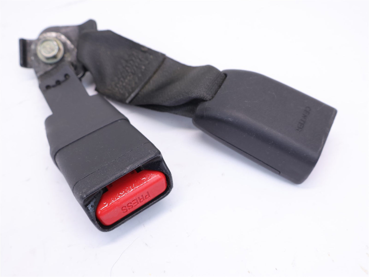 2013-2014 Subaru Outback Rear Seat Belt Buckle Center Black OEM 13-14