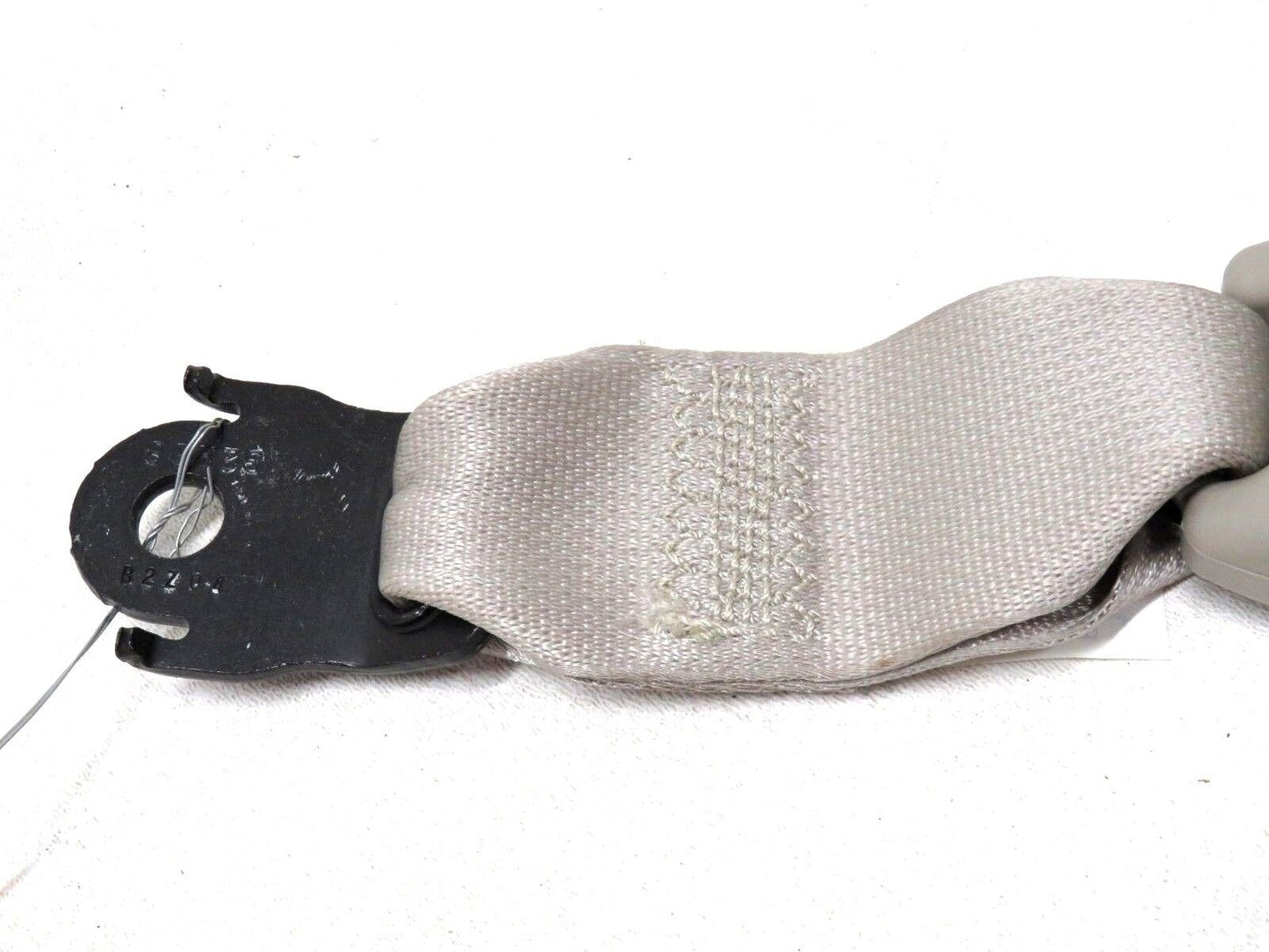 13 14 15 Subaru XV Crosstrek Rear Seatbelt Latch Center Clip Buckle Seat Belt