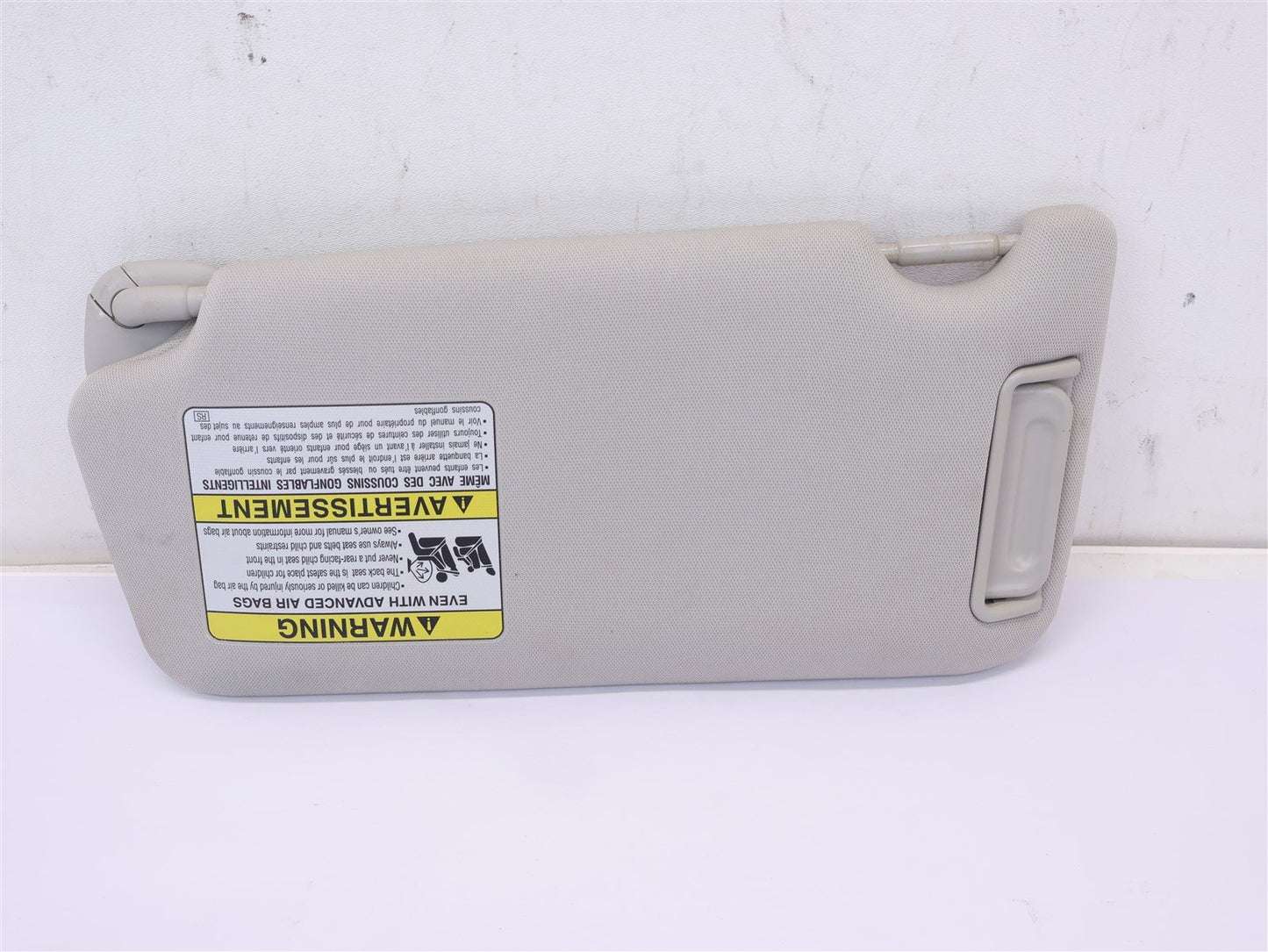 2010-2014 Subaru Outback Legacy Passenger Sun Visor Sunvisor RH Right OEM