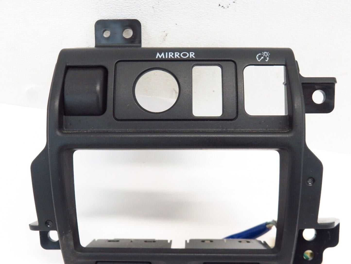 2014 Subaru Outback Dash Panel Mirror Dimmer Trim w/ Traction Switch 2010-2014