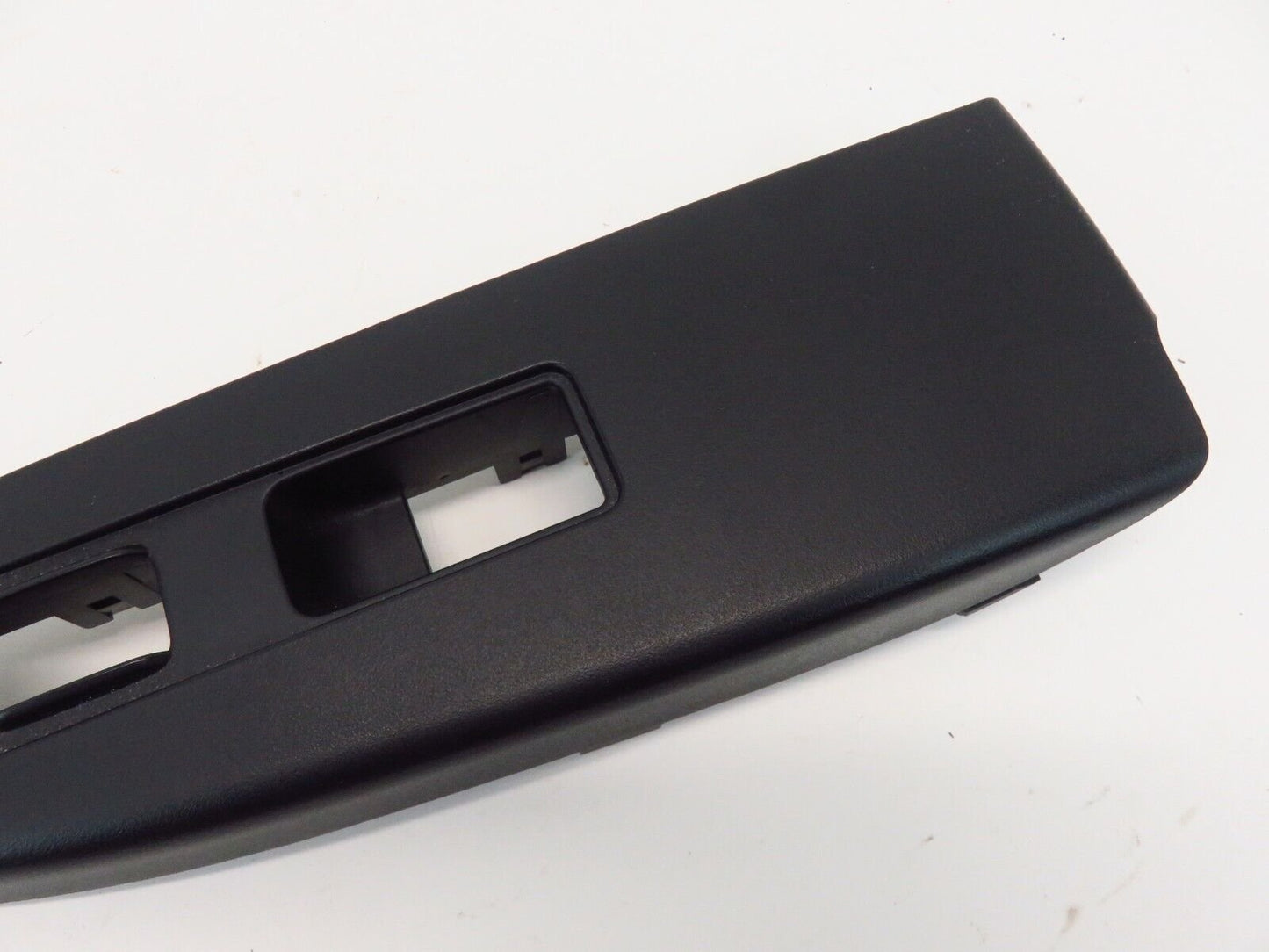 2013 Subaru Outback Passenger Front Window Switch Trim Panel Bezel RH OEM 10-14
