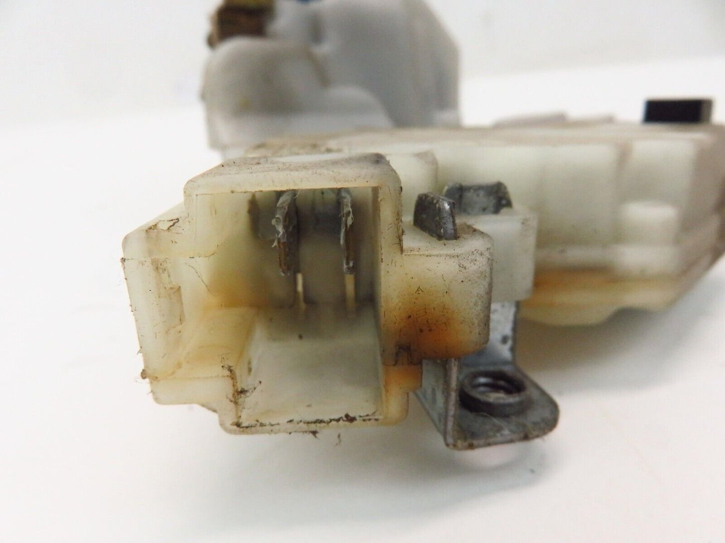2004 Subaru Impreza WRX Passenger Rear Door Lock Actuator Latch RH 02-07