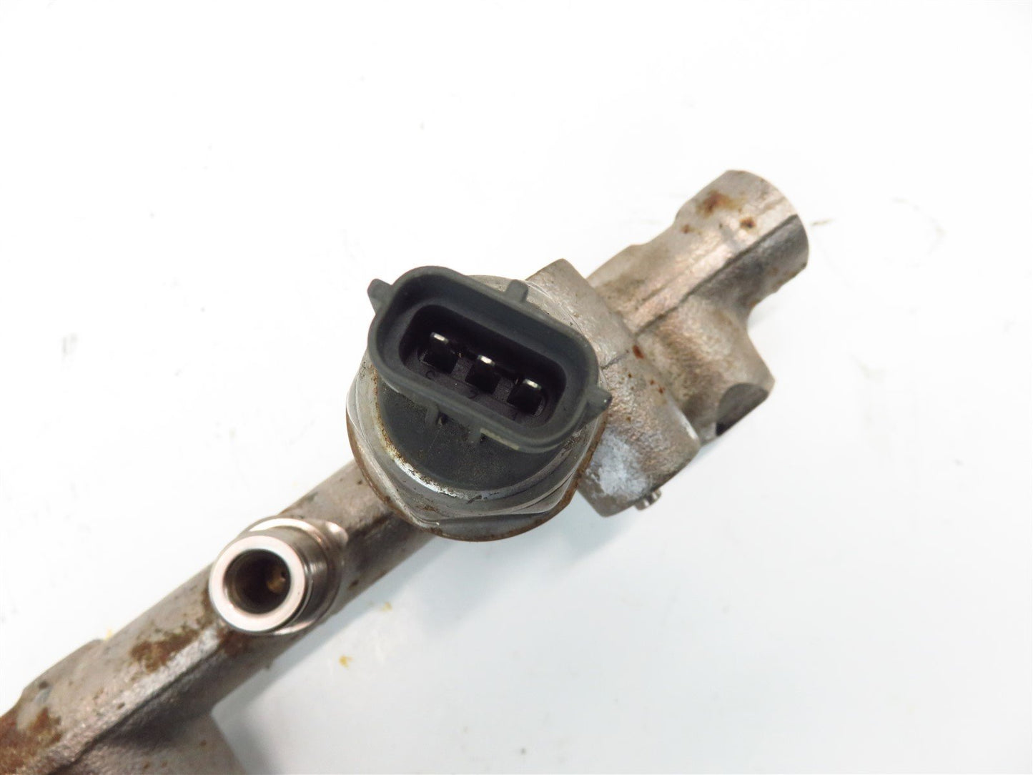 2015-2021 Subaru WRX Passenger Fuel Injector Rail 17522AB020 RH Side Pipe 15-21