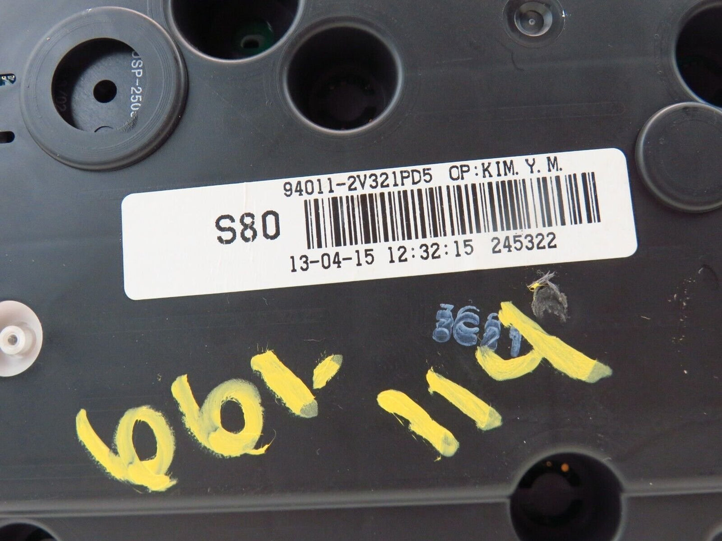 2012-2015 Hyundai Veloster Turbo Speedometer Cluster MT 94011-2V321 OEM 12-15