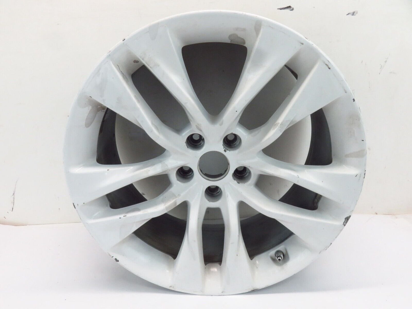 2013-2016 Hyundai Genesis COUPE Wheel 8-1/2 x 19 Rear Rim OEM 19" White 670347