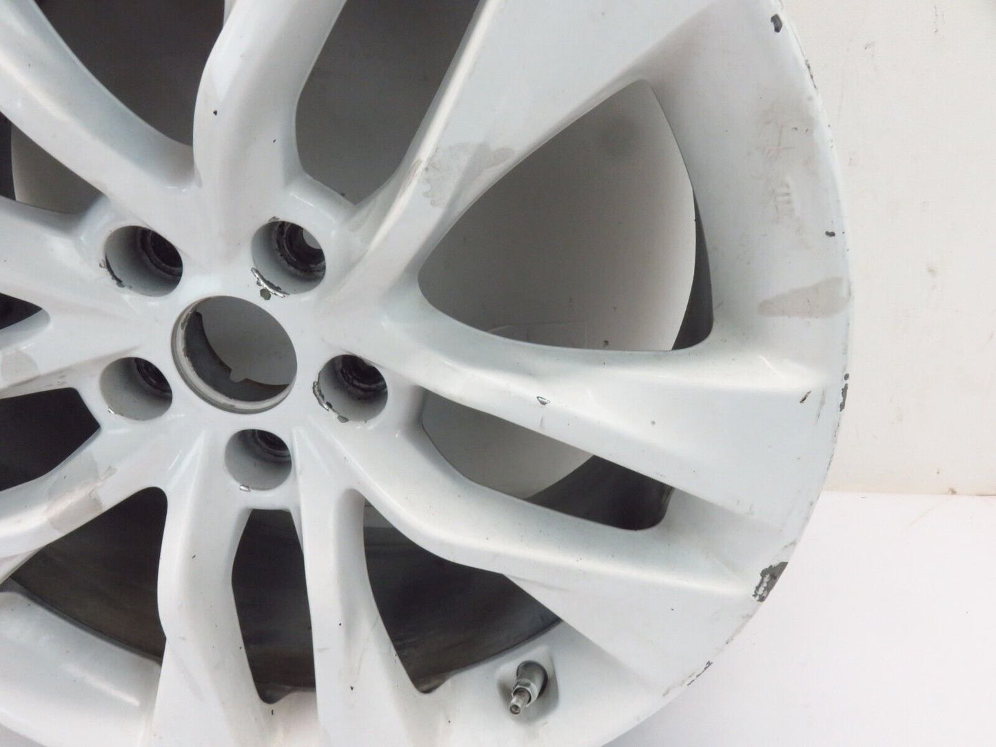 2013-2016 Hyundai Genesis COUPE Wheel 8-1/2 x 19 Rear Rim OEM 19" White 670347