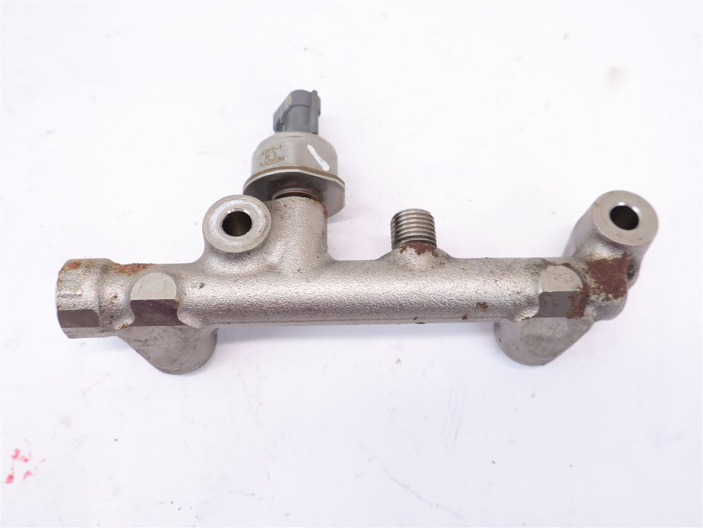 2019 Subaru WRX Passenger Fuel Injector Rail 17522AB020 RH Right 2.0L 2015-2021