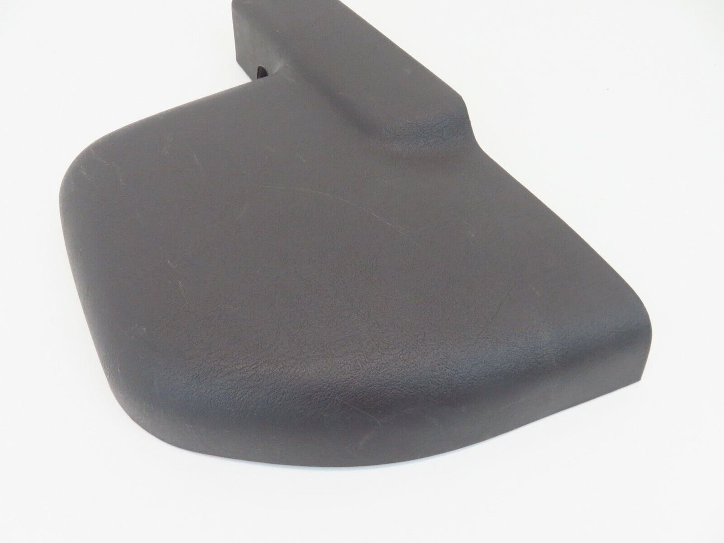 1996-1999 Subaru Legacy Outback Passenger Rear Strut Tower Trim Cover RH Wagon