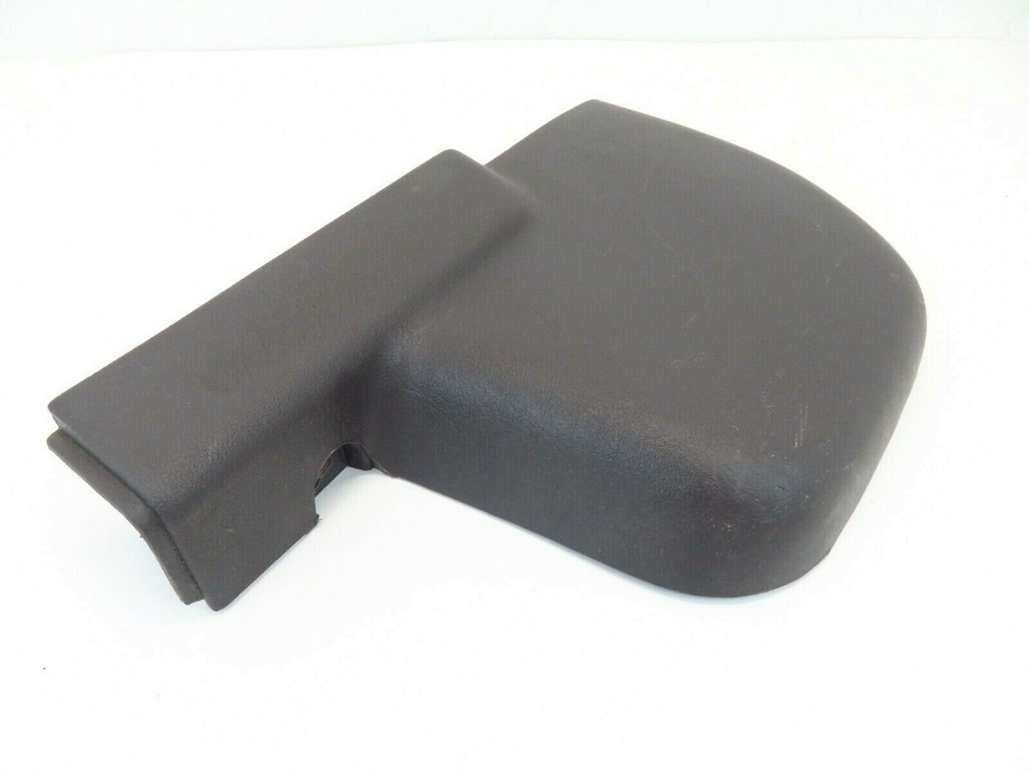 1996-1999 Subaru Legacy Outback Passenger Rear Strut Tower Trim Cover RH Wagon