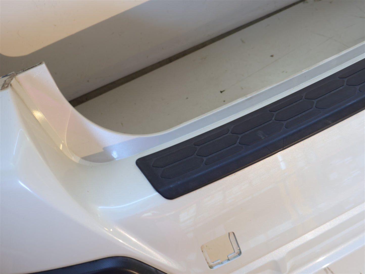 2018-2023 Subaru Crosstrek Rear Bumper Cover White K1X