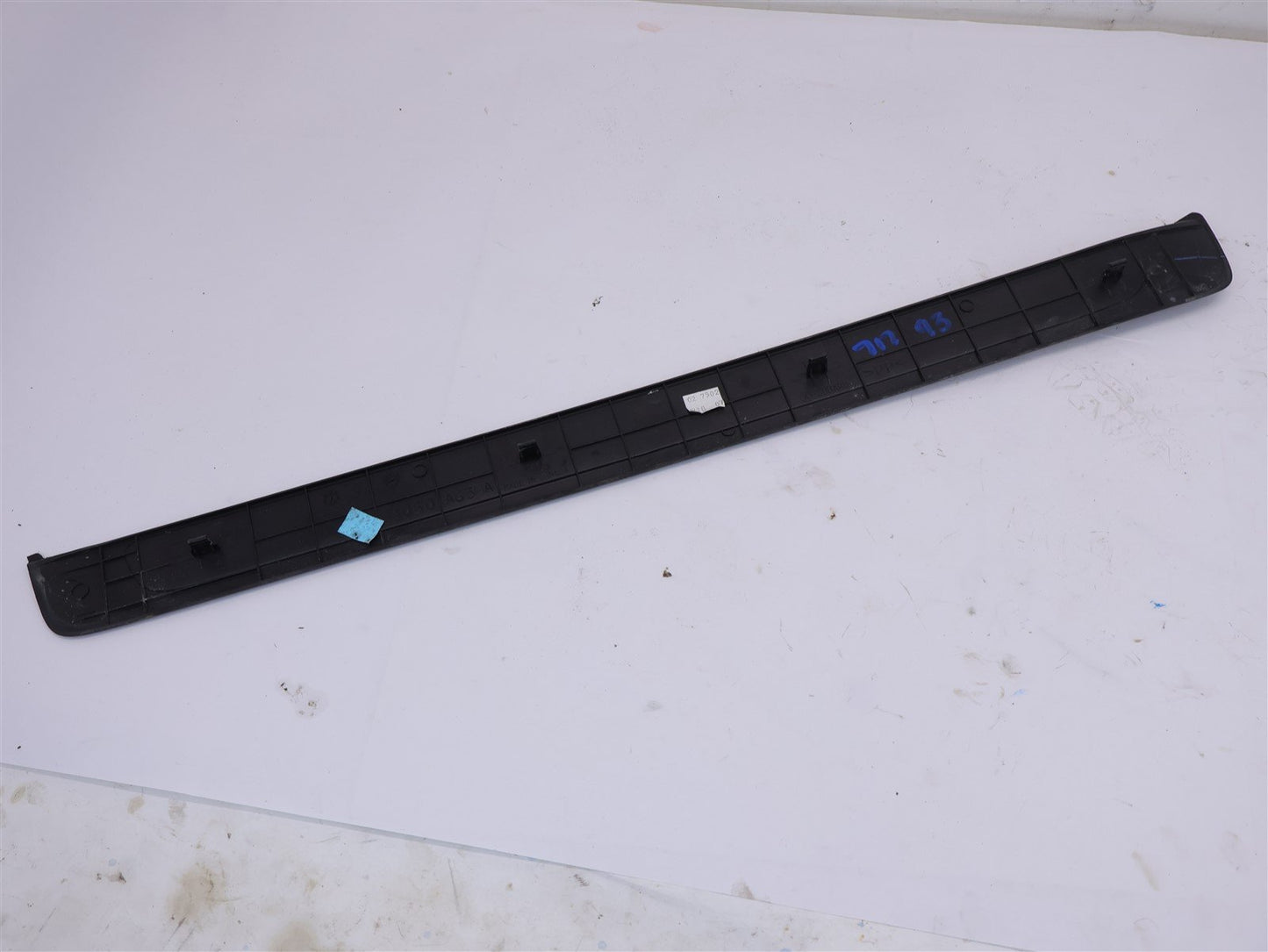 2005-2009 Subaru Legacy GT Passenger Front Door Sill Trim Scuff RH Right OEM