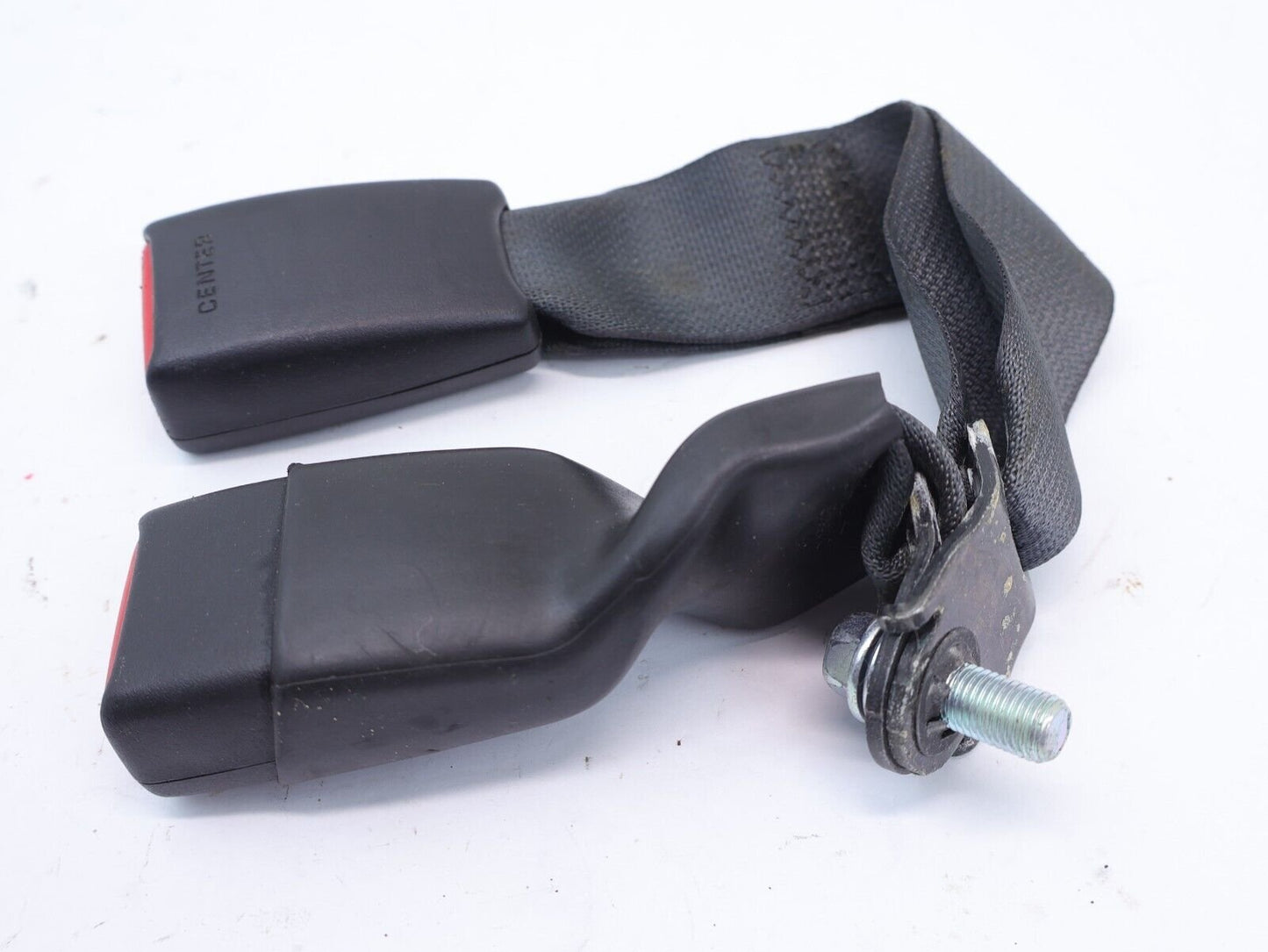 2005-2009 Subaru Legacy GT Rear Seat Belt Buckle Center Black SEDAN OEM 05-09